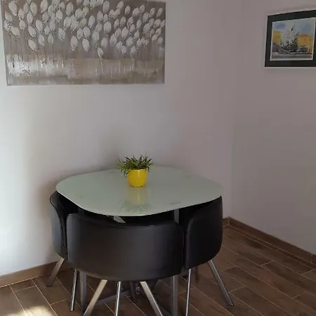 Apartment Luka *
